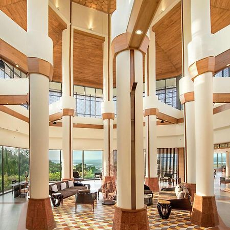 Doubletree By Hilton Goa - Panaji Hotell Eksteriør bilde
