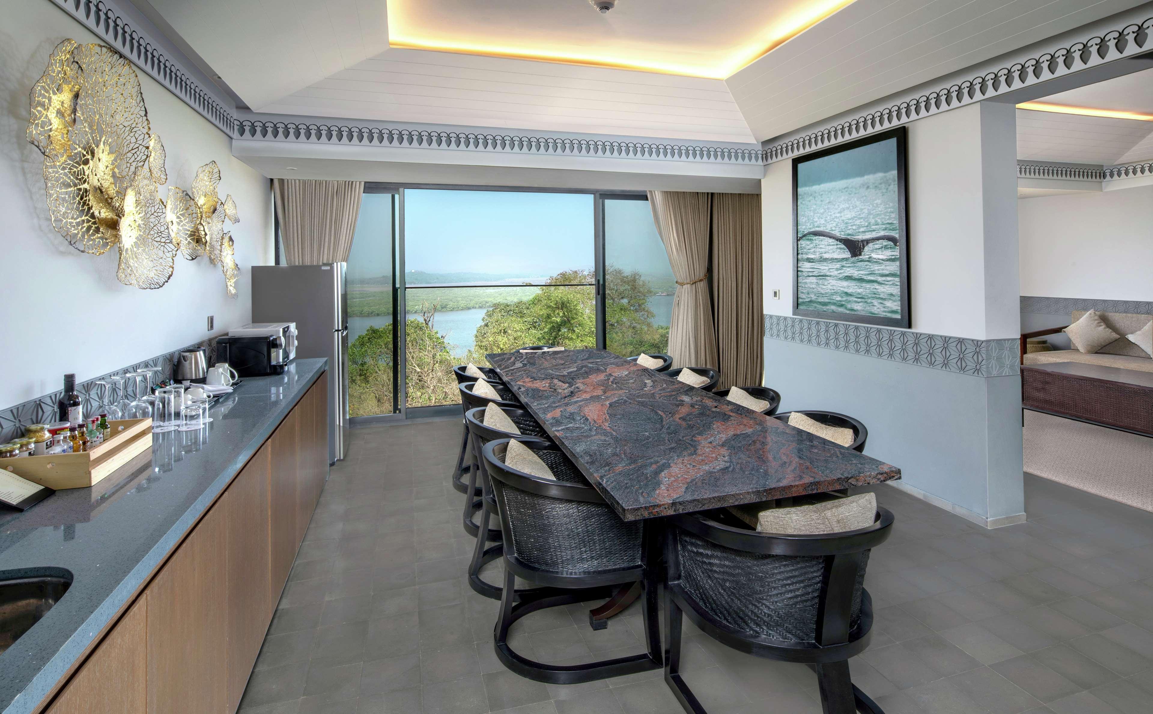 Doubletree By Hilton Goa - Panaji Hotell Eksteriør bilde