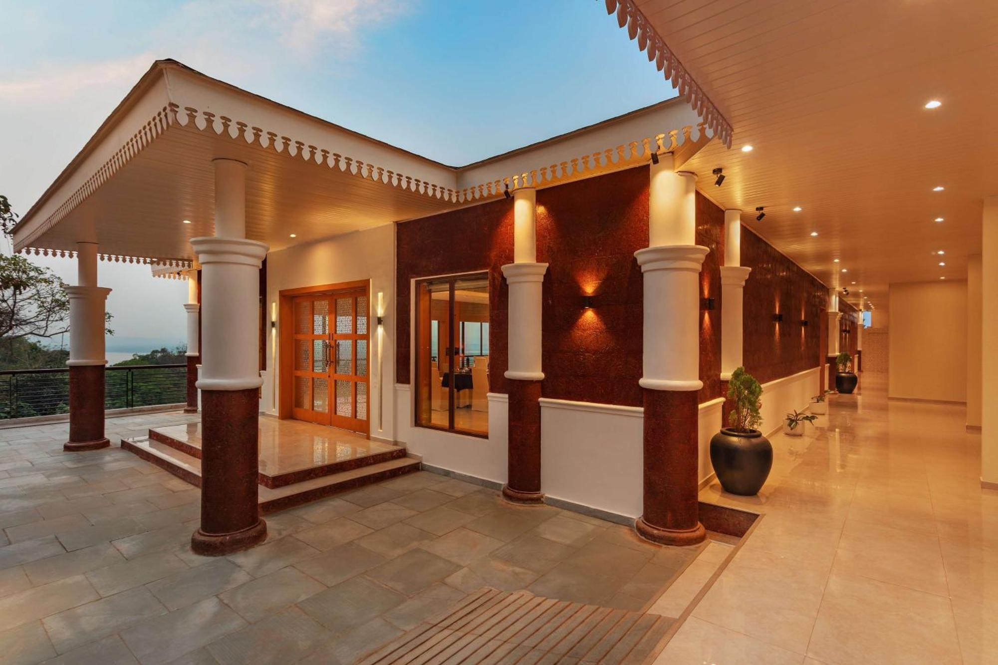 Doubletree By Hilton Goa - Panaji Hotell Eksteriør bilde
