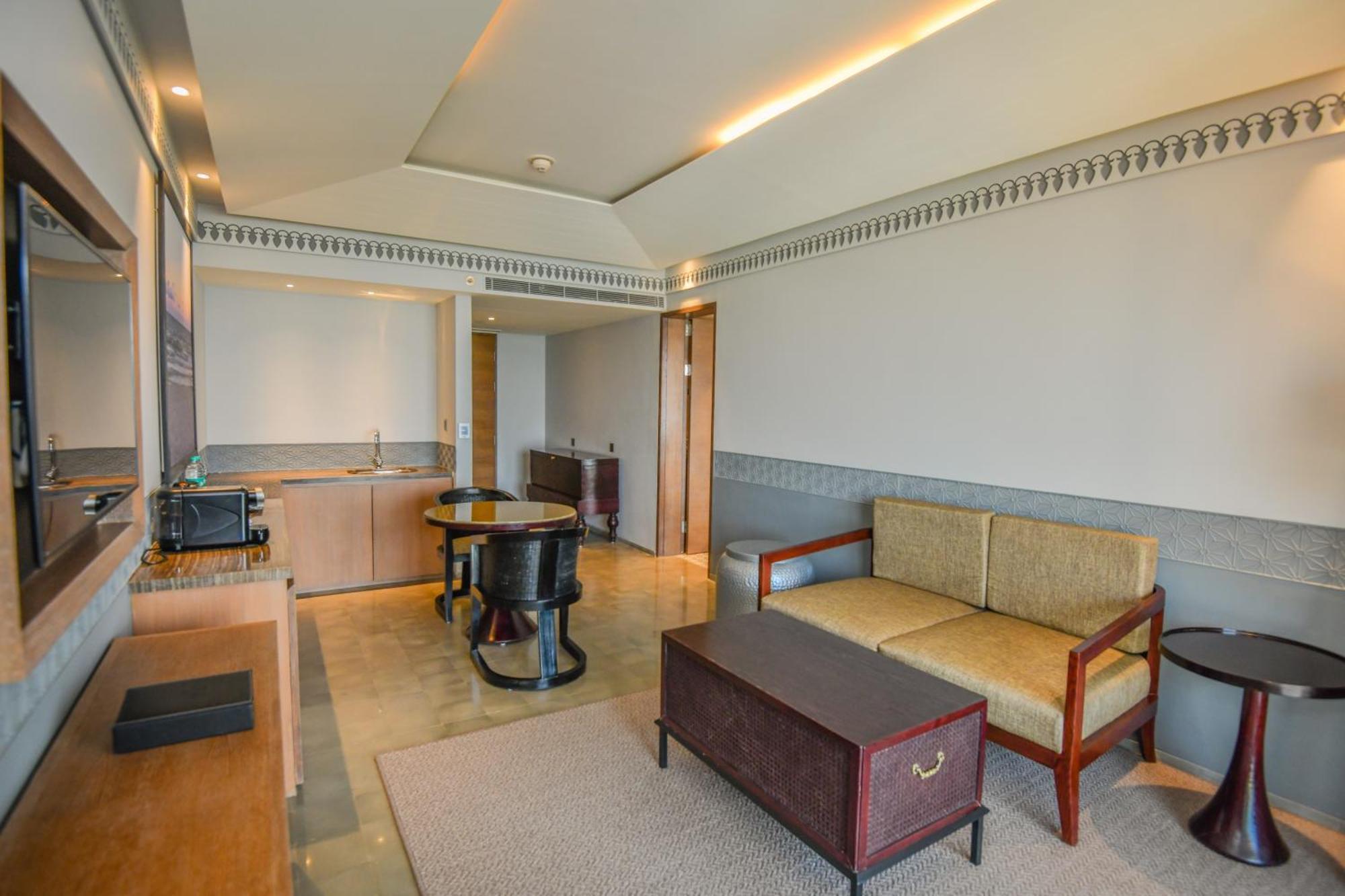 Doubletree By Hilton Goa - Panaji Hotell Eksteriør bilde