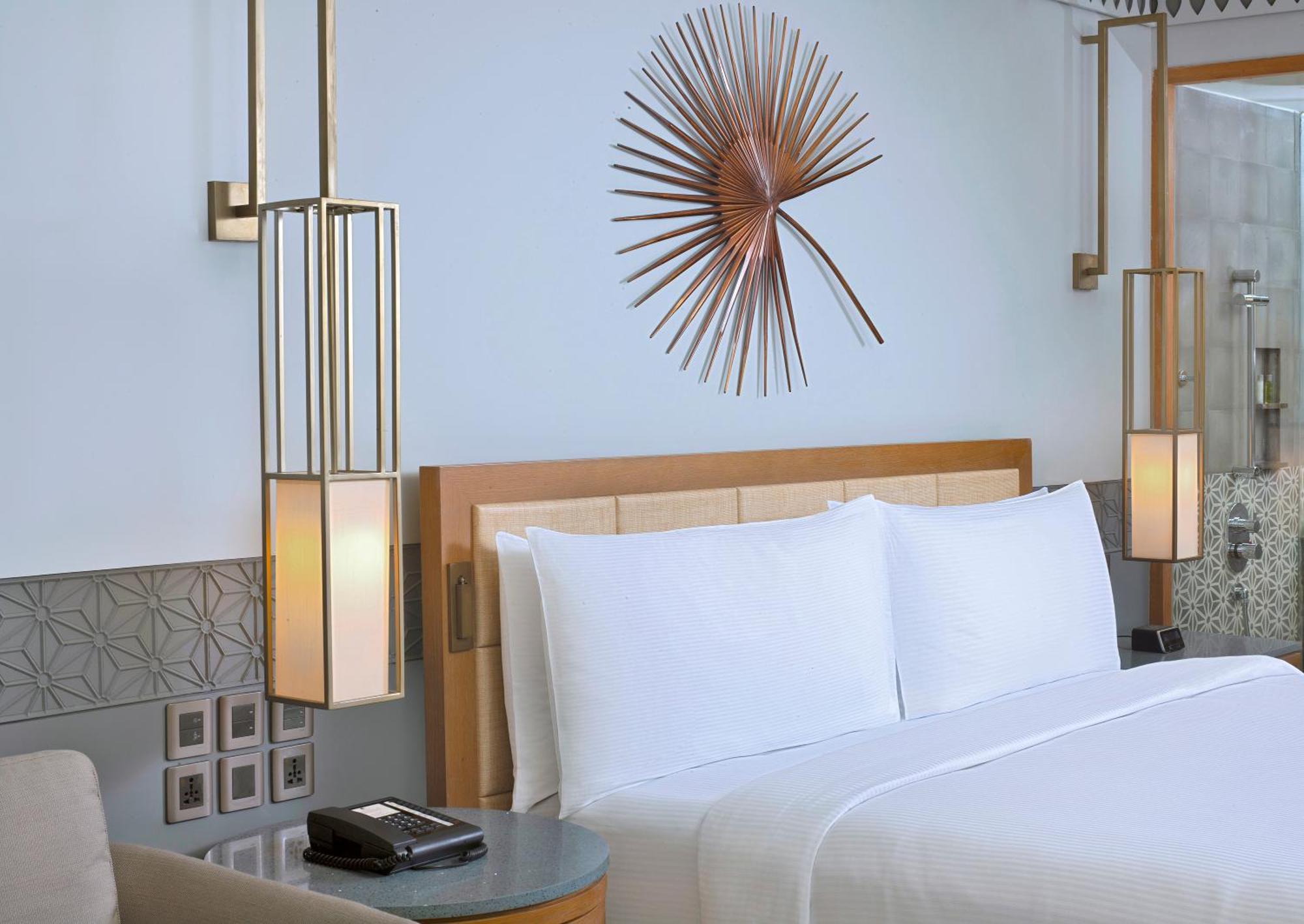 Doubletree By Hilton Goa - Panaji Hotell Eksteriør bilde